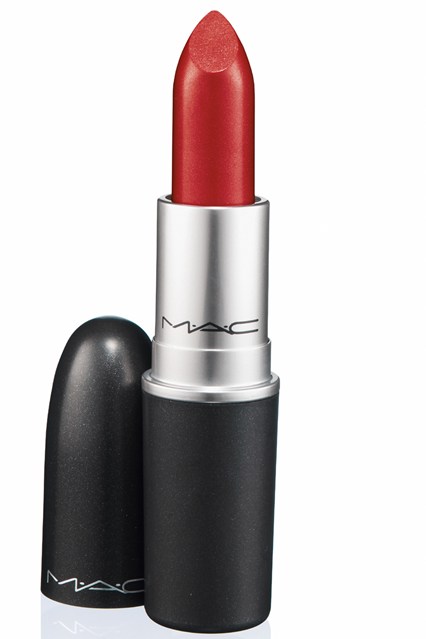 red-lipstick-MAC-Ruby-Woo-vogue-28nov13-pr_426x639.jpg